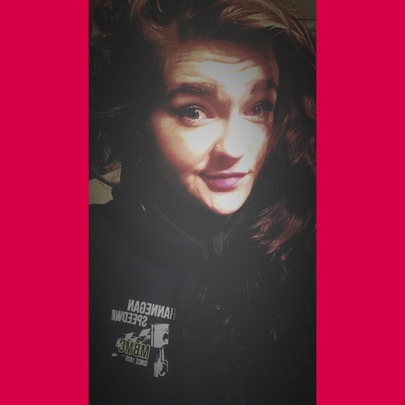 Meet your Posher, Breanna - Picture 1 of 1